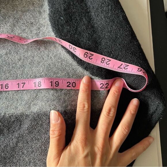 Karen Scott Charcoal and Light Gray Wool Cardigan size Large Vintage - Picture 5 of 6